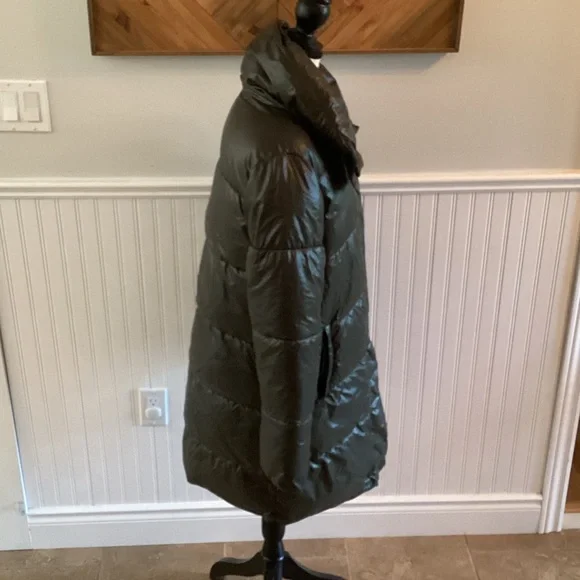 Dynamite Olive Puffer Jacket - Picture 2 of 4